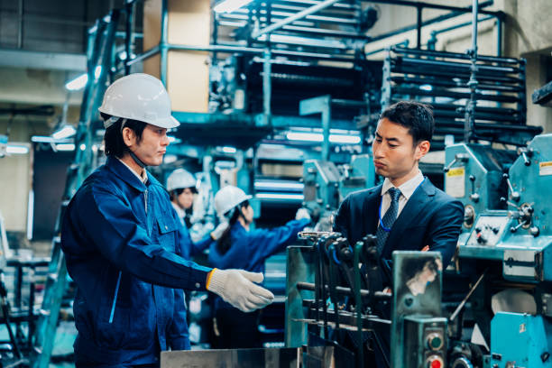 Factory workers collaboration